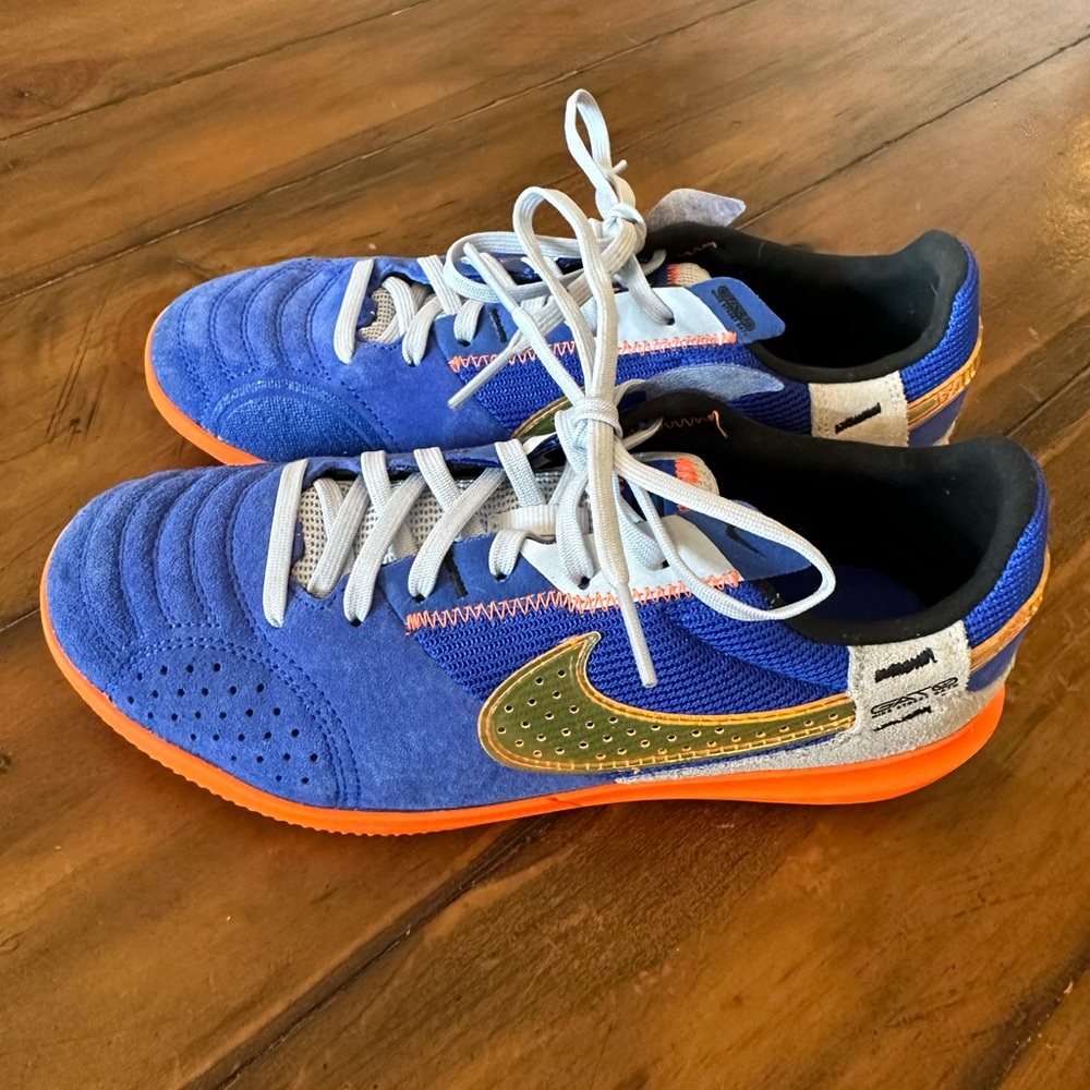 Brand New Boys Nike indoor soccer shoes